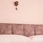 Daire Flagnest - Vintage Comfort