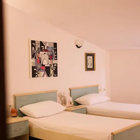 Apartman Flagnest - Vintage Comfort Tirana