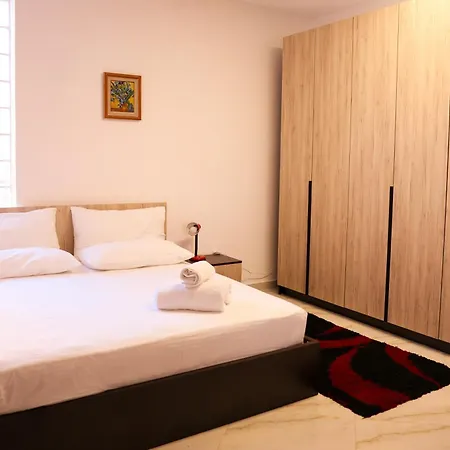 Flagnest - Vintage Comfort