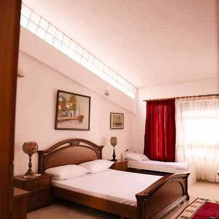 Flagnest - Vintage Comfort *