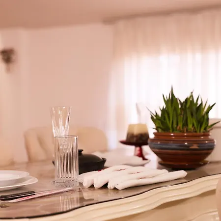 Flagnest - Vintage Comfort Tirana