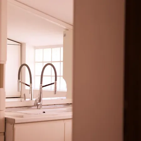 Apartment Flagnest - Vintage Comfort Tirana