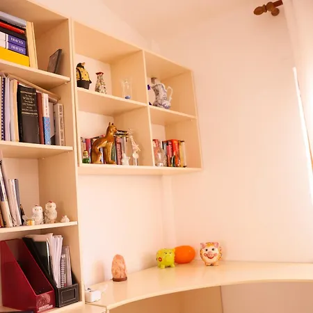 Flagnest - Vintage Comfort * Tirana