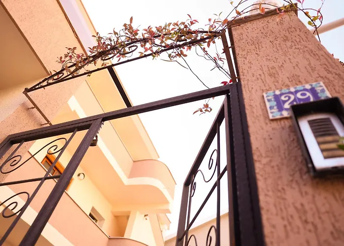 Flagnest - Vintage Comfort Daire