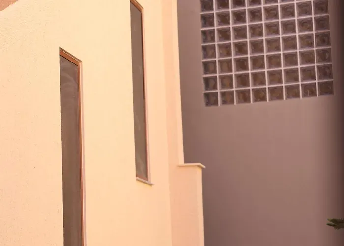 Flagnest - Vintage Comfort Lägenhet Tirana