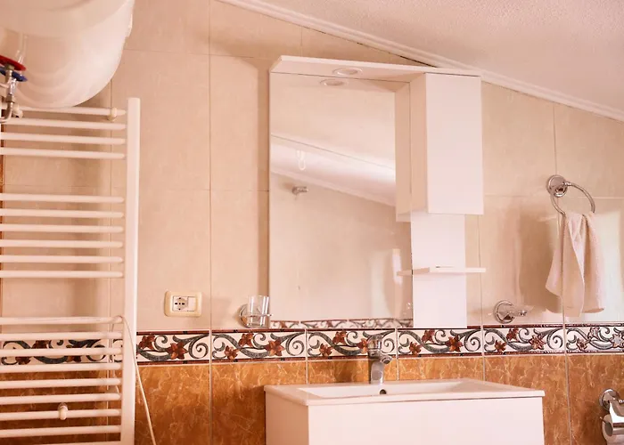 Flagnest - Vintage Comfort Daire Tiran