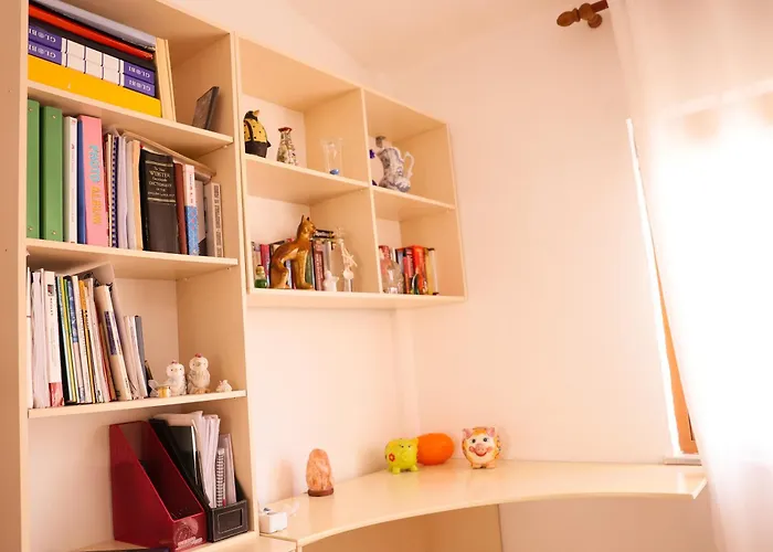 Flagnest - Vintage Comfort * Tiran