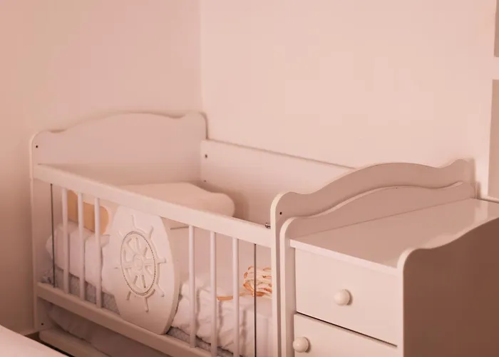 Flagnest - Vintage Comfort * Tirana